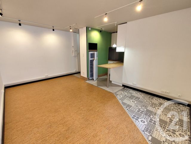 Appartement Studio &agrave; louer - 1 pi&egrave;ce - 26,89 m2 - Nimes - 30 - LANGUEDOC-ROUSSILLON