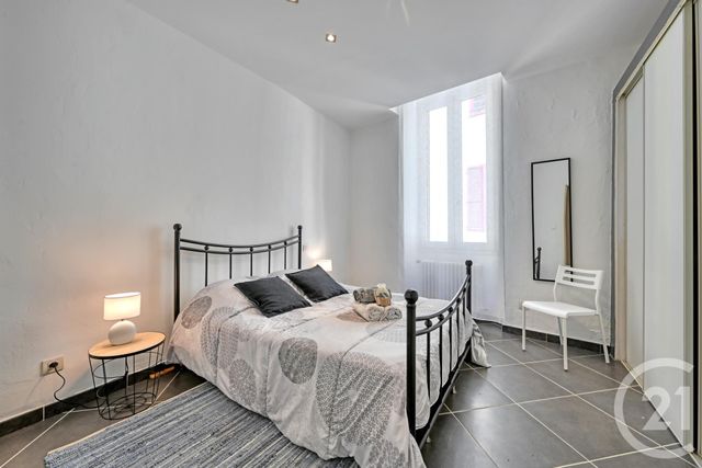 Appartement T3 &agrave; louer - 3 pi&egrave;ces - 68,41 m2 - Nimes - 30 - LANGUEDOC-ROUSSILLON