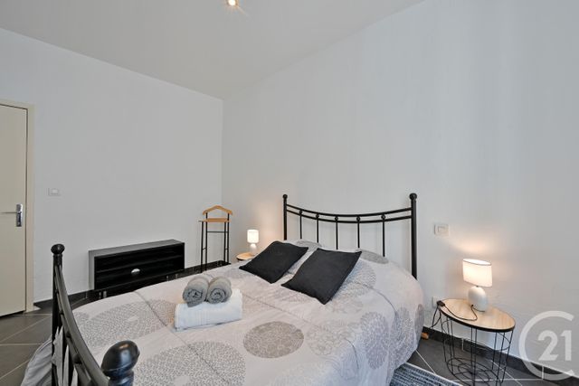 Appartement T3 &agrave; louer - 3 pi&egrave;ces - 68,41 m2 - Nimes - 30 - LANGUEDOC-ROUSSILLON