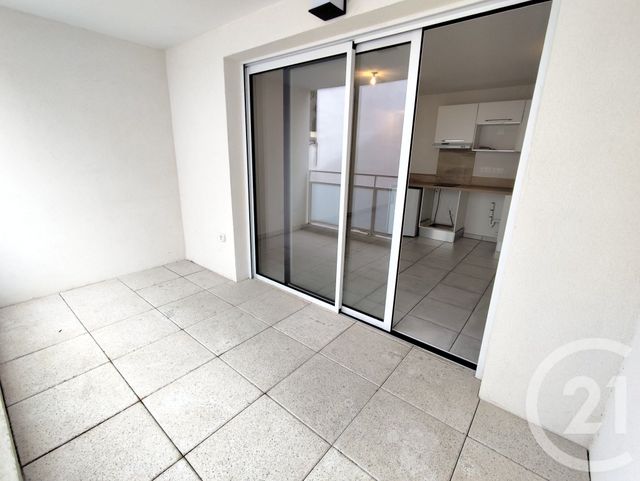 Appartement T2 &agrave; louer - 2 pi&egrave;ces - 41,50 m2 - Nimes - 30 - LANGUEDOC-ROUSSILLON