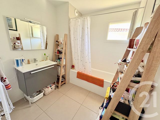 Appartement F4 &agrave; vendre - 4 pi&egrave;ces - 85,59 m2 - Nimes - 30 - LANGUEDOC-ROUSSILLON