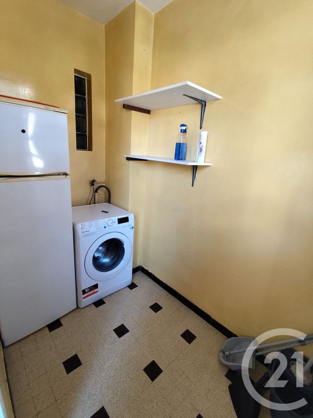 Appartement Studio &agrave; louer - 1 pi&egrave;ce - 35,90 m2 - Nimes - 30 - LANGUEDOC-ROUSSILLON