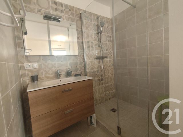 Appartement T2 &agrave; louer - 2 pi&egrave;ces - 36,31 m2 - Nimes - 30 - LANGUEDOC-ROUSSILLON