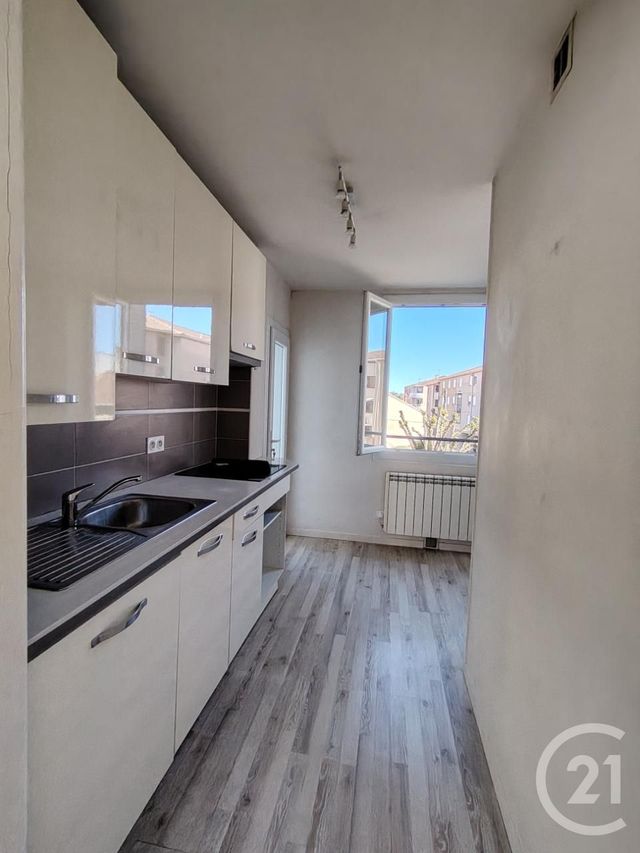 Appartement &agrave; vendre - 3 pi&egrave;ces - 55,73 m2 - Nimes - 30 - LANGUEDOC-ROUSSILLON