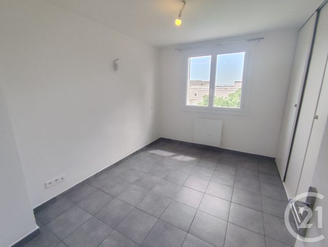 Appartement T3 &agrave; louer - 3 pi&egrave;ces - 51,32 m2 - Nimes - 30 - LANGUEDOC-ROUSSILLON