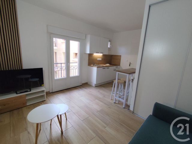 Appartement Studio &agrave; louer - 1 pi&egrave;ce - 20,82 m2 - Nimes - 30 - LANGUEDOC-ROUSSILLON