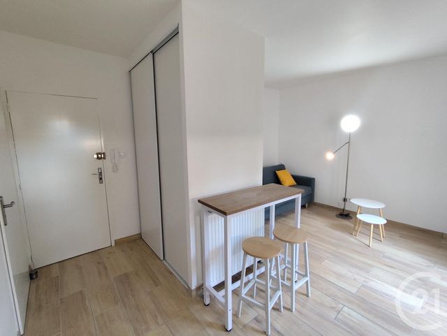 Appartement Studio &agrave; louer - 1 pi&egrave;ce - 20,82 m2 - Nimes - 30 - LANGUEDOC-ROUSSILLON