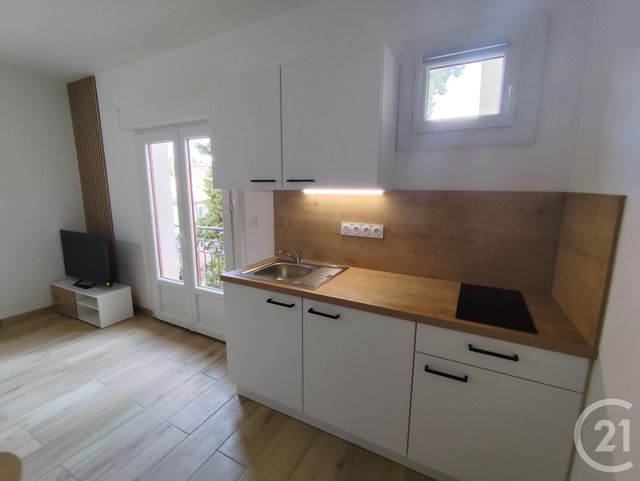 Appartement Studio &agrave; louer - 1 pi&egrave;ce - 20,82 m2 - Nimes - 30 - LANGUEDOC-ROUSSILLON