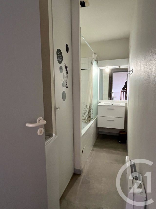 Appartement T1 &agrave; louer - 1 pi&egrave;ce - 37,05 m2 - Nimes - 30 - LANGUEDOC-ROUSSILLON