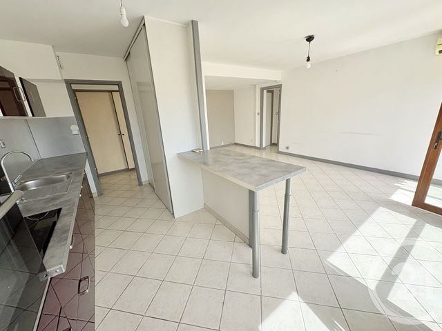 Appartement F2 &agrave; vendre - 2 pi&egrave;ces - 52,91 m2 - Nimes - 30 - LANGUEDOC-ROUSSILLON