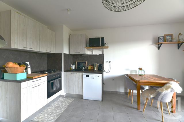 Appartement T3 &agrave; louer - 3 pi&egrave;ces - 58,16 m2 - Nimes - 30 - LANGUEDOC-ROUSSILLON