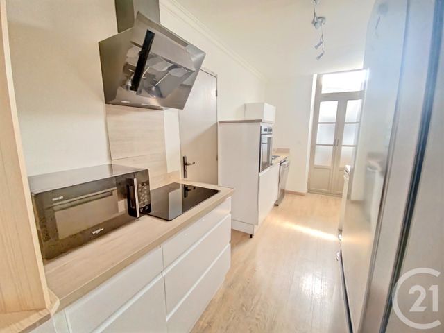 Appartement T3 &agrave; louer - 4 pi&egrave;ces - 61,33 m2 - Nimes - 30 - LANGUEDOC-ROUSSILLON