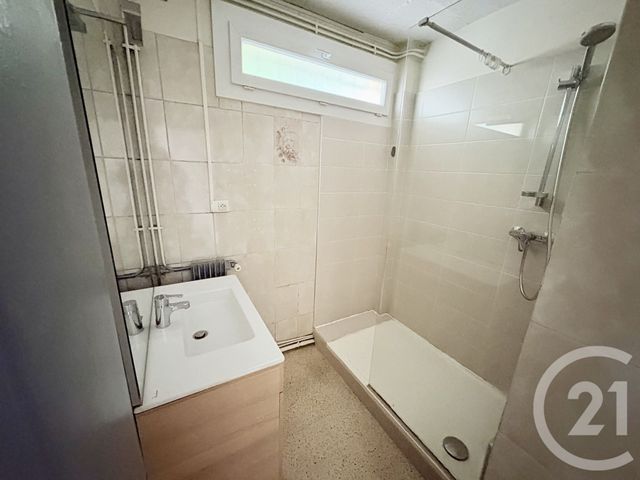 Appartement F4 &agrave; vendre - 4 pi&egrave;ces - 66,50 m2 - Nimes - 30 - LANGUEDOC-ROUSSILLON