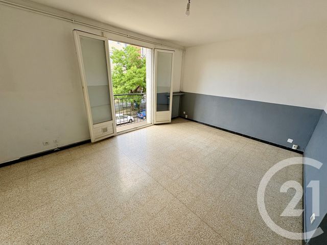 Appartement F4 &agrave; vendre - 4 pi&egrave;ces - 66,50 m2 - Nimes - 30 - LANGUEDOC-ROUSSILLON