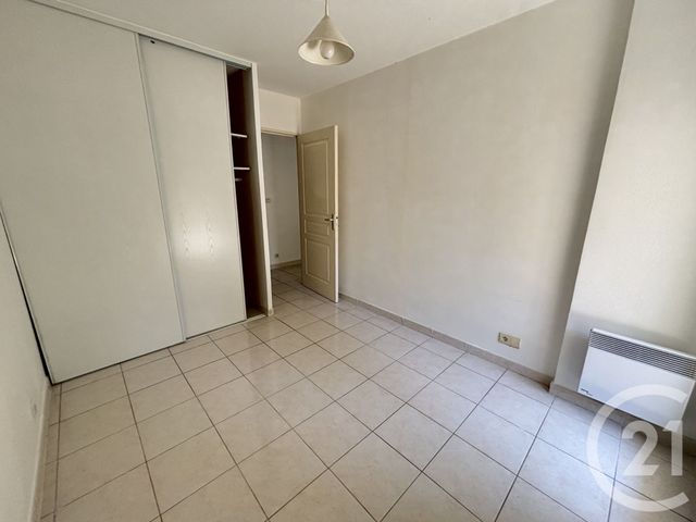 Appartement T3 &agrave; louer - 3 pi&egrave;ces - 55,02 m2 - Nimes - 30 - LANGUEDOC-ROUSSILLON