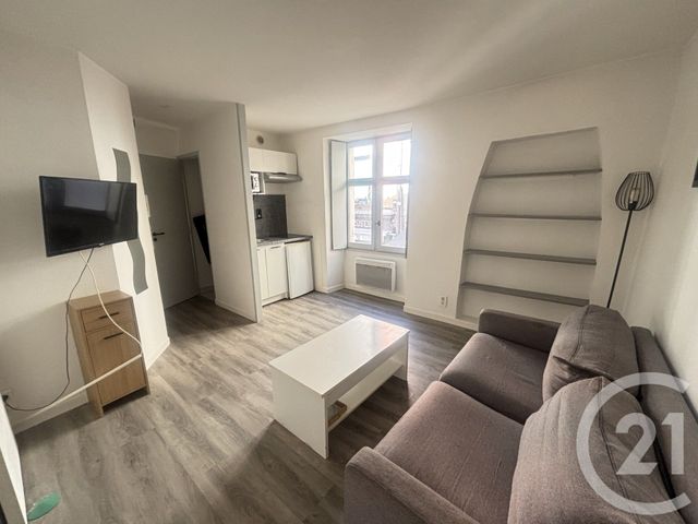 Appartement Studio &agrave; louer - 1 pi&egrave;ce - 16,54 m2 - Nimes - 30 - LANGUEDOC-ROUSSILLON