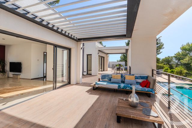 Maison &agrave; vendre - 9 pi&egrave;ces - 249,74 m2 - Nimes - 30 - LANGUEDOC-ROUSSILLON