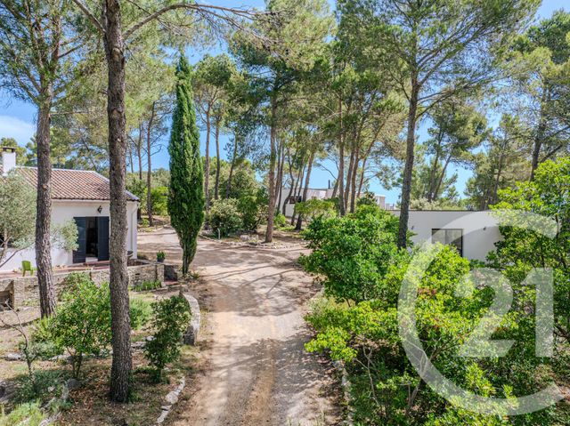 Maison &agrave; vendre - 9 pi&egrave;ces - 249,74 m2 - Nimes - 30 - LANGUEDOC-ROUSSILLON