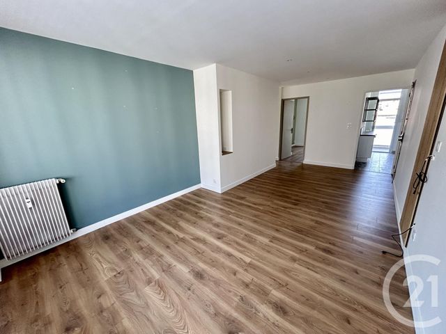 Appartement F5 &agrave; louer - 5 pi&egrave;ces - 88,33 m2 - Nimes - 30 - LANGUEDOC-ROUSSILLON