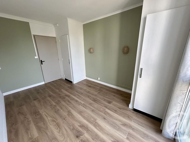 Appartement F5 &agrave; louer - 5 pi&egrave;ces - 88,33 m2 - Nimes - 30 - LANGUEDOC-ROUSSILLON