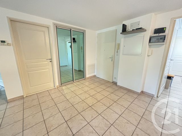 Maison &agrave; louer - 5 pi&egrave;ces - 114,37 m2 - Nimes - 30 - LANGUEDOC-ROUSSILLON