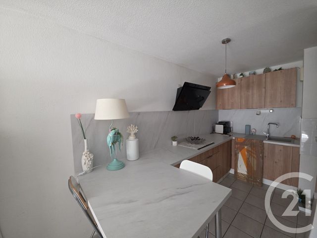 Appartement T2 &agrave; vendre - 2 pi&egrave;ces - 41,10 m2 - Nimes - 30 - LANGUEDOC-ROUSSILLON