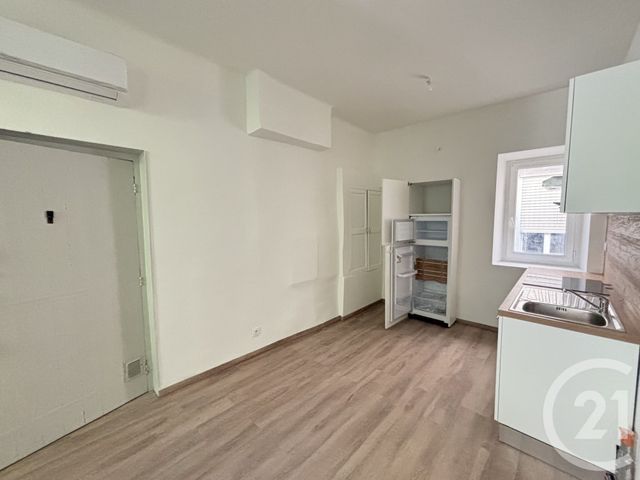 Appartement T3 &agrave; louer - 3 pi&egrave;ces - 50,98 m2 - Nimes - 30 - LANGUEDOC-ROUSSILLON