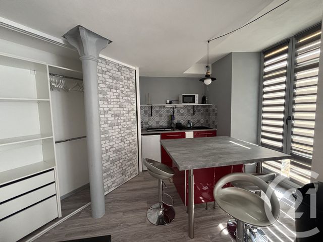 Appartement Studio &agrave; louer - 1 pi&egrave;ce - 25 m2 - Nimes - 30 - LANGUEDOC-ROUSSILLON