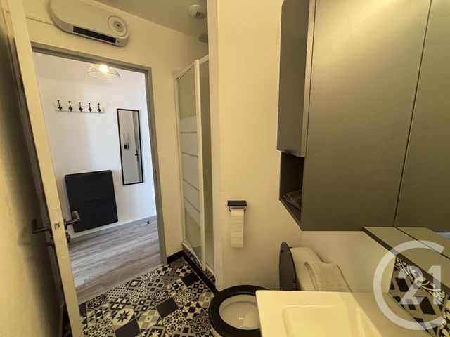 Appartement Studio &agrave; louer - 1 pi&egrave;ce - 25 m2 - Nimes - 30 - LANGUEDOC-ROUSSILLON