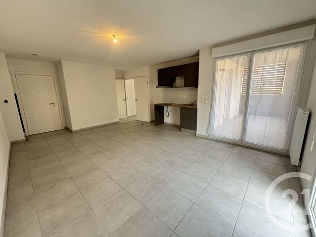 Appartement T3 &agrave; louer - 3 pi&egrave;ces - 54,64 m2 - Nimes - 30 - LANGUEDOC-ROUSSILLON