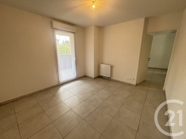 Appartement T3 &agrave; louer - 3 pi&egrave;ces - 54,64 m2 - Nimes - 30 - LANGUEDOC-ROUSSILLON