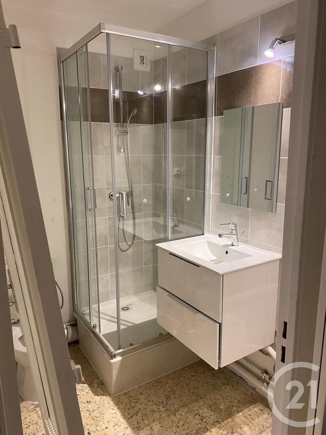 Appartement Studio &agrave; louer - 1 pi&egrave;ce - 26,07 m2 - Nimes - 30 - LANGUEDOC-ROUSSILLON