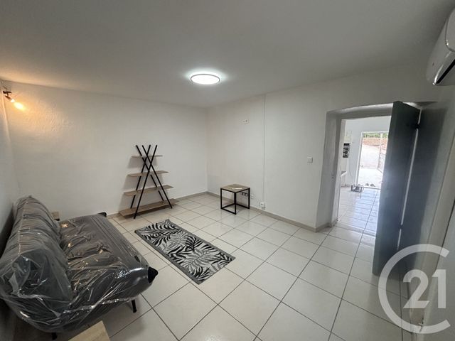 Appartement T2 &agrave; louer - 2 pi&egrave;ces - 39,17 m2 - Nimes - 30 - LANGUEDOC-ROUSSILLON
