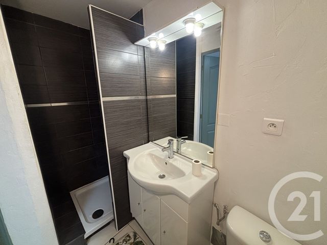 Appartement T2 &agrave; louer - 2 pi&egrave;ces - 39,17 m2 - Nimes - 30 - LANGUEDOC-ROUSSILLON