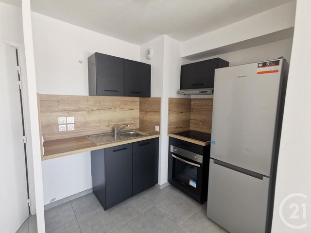 Appartement T2 &agrave; louer - 2 pi&egrave;ces - 39,01 m2 - Nimes - 30 - LANGUEDOC-ROUSSILLON
