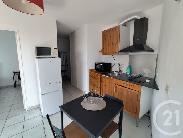Appartement T2 &agrave; louer - 2 pi&egrave;ces - 32,41 m2 - Nimes - 30 - LANGUEDOC-ROUSSILLON
