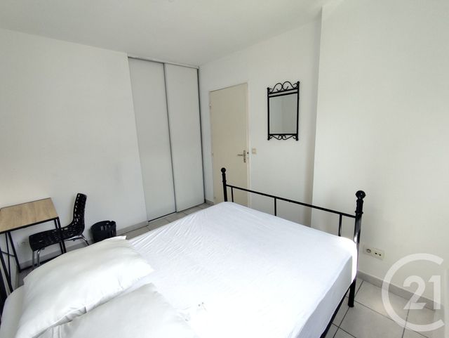 Appartement T2 &agrave; louer - 2 pi&egrave;ces - 32,41 m2 - Nimes - 30 - LANGUEDOC-ROUSSILLON