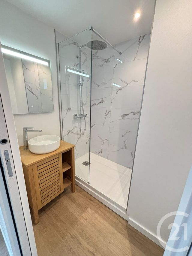 Appartement F5 &agrave; vendre - 5 pi&egrave;ces - 81,22 m2 - Nimes - 30 - LANGUEDOC-ROUSSILLON