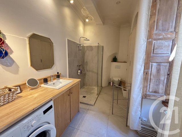 Appartement T2 &agrave; louer - 2 pi&egrave;ces - 75,63 m2 - Nimes - 30 - LANGUEDOC-ROUSSILLON