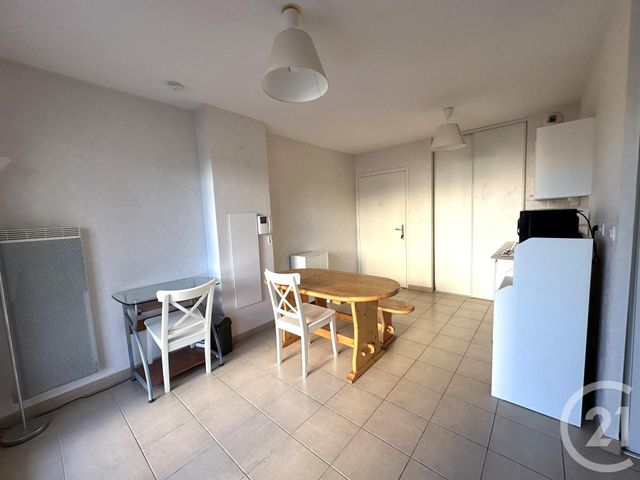 Appartement T1 &agrave; louer - 1 pi&egrave;ce - 28,89 m2 - Nimes - 30 - LANGUEDOC-ROUSSILLON