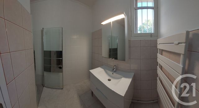 Appartement T3 &agrave; louer - 3 pi&egrave;ces - 65,07 m2 - Nimes - 30 - LANGUEDOC-ROUSSILLON