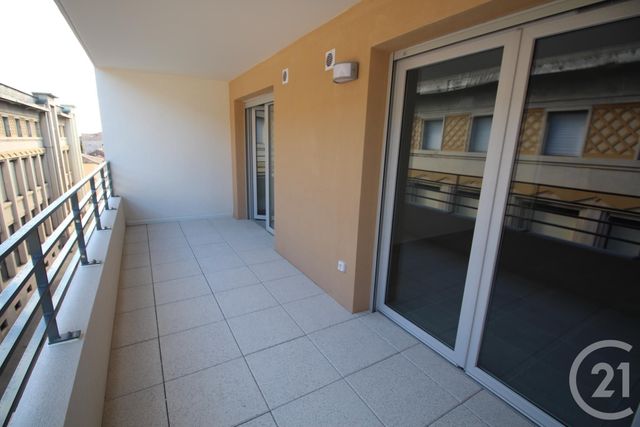 Appartement T2 &agrave; louer - 2 pi&egrave;ces - 51,04 m2 - Nimes - 30 - LANGUEDOC-ROUSSILLON