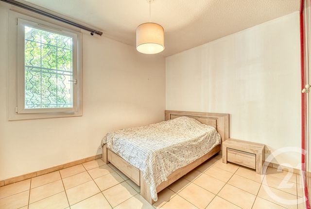 Appartement T4 &agrave; louer - 4 pi&egrave;ces - 81,68 m2 - Nimes - 30 - LANGUEDOC-ROUSSILLON