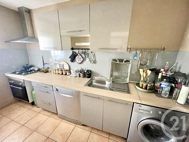 Appartement F3 &agrave; louer - 3 pi&egrave;ces - 65,33 m2 - Nimes - 30 - LANGUEDOC-ROUSSILLON