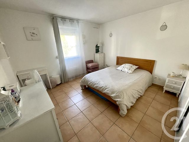 Appartement F3 &agrave; louer - 3 pi&egrave;ces - 65,33 m2 - Nimes - 30 - LANGUEDOC-ROUSSILLON