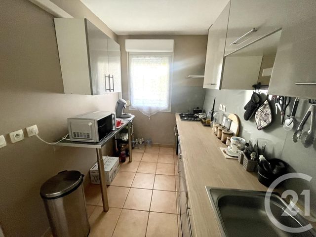 Appartement F3 &agrave; louer - 3 pi&egrave;ces - 65,33 m2 - Nimes - 30 - LANGUEDOC-ROUSSILLON