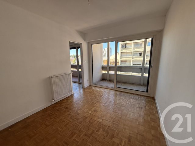 Appartement &agrave; vendre - 5 pi&egrave;ces - 110,92 m2 - Nimes - 30 - LANGUEDOC-ROUSSILLON