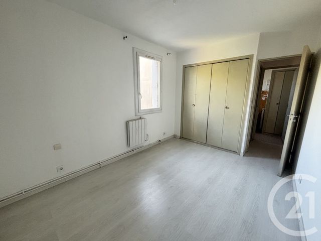Appartement &agrave; louer - 2 pi&egrave;ces - 52,48 m2 - Nimes - 30 - LANGUEDOC-ROUSSILLON