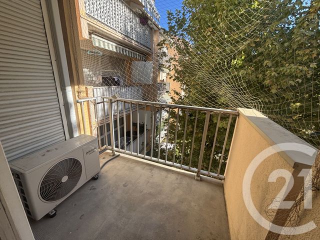 Appartement &agrave; louer - 2 pi&egrave;ces - 52,48 m2 - Nimes - 30 - LANGUEDOC-ROUSSILLON