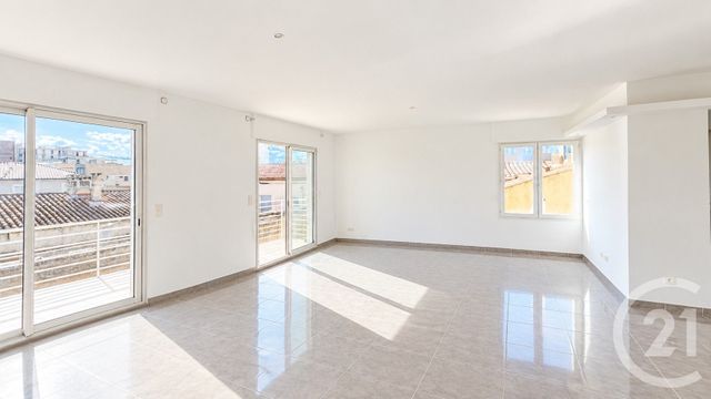 Appartement Triplex à vendre NIMES